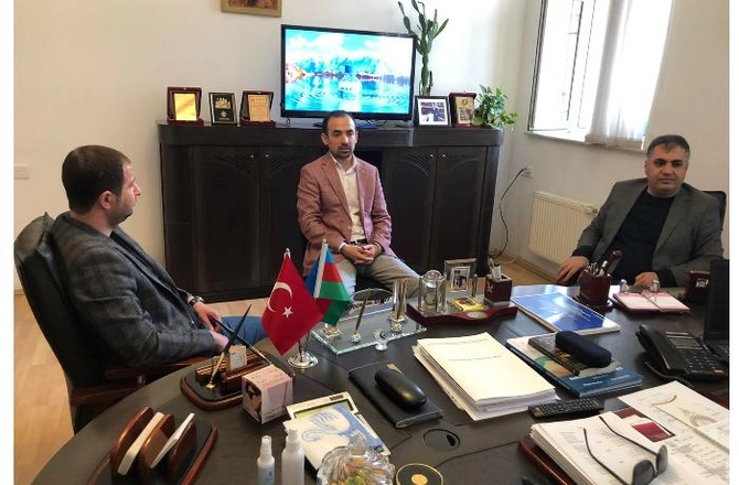 Vahid Əhmədov “Dördbucaq” layihəsində: “Nazirlərimizin 50-60 faizinin Quba-Xaçmaz bölgəsində villası var” — FOTOLAR
