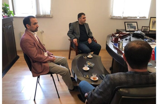 Vahid Əhmədov “Dördbucaq” layihəsində: “Nazirlərimizin 50-60 faizinin Quba-Xaçmaz bölgəsində villası var” — FOTOLAR