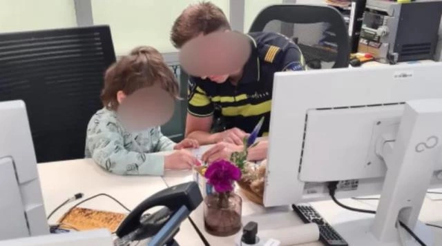 4 yaşlı uşaq anasının maşını ilə qəza törətdi — FOTO 4 yaşlı uşaq anasının maşını ilə qəza törətdi — FOTO