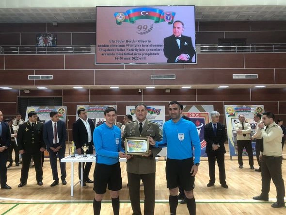 Heydər Əliyevin 99-cu ildönümünə həsr olunmuş mini futbol çempionatına yekun vurulub — FOTOLAR