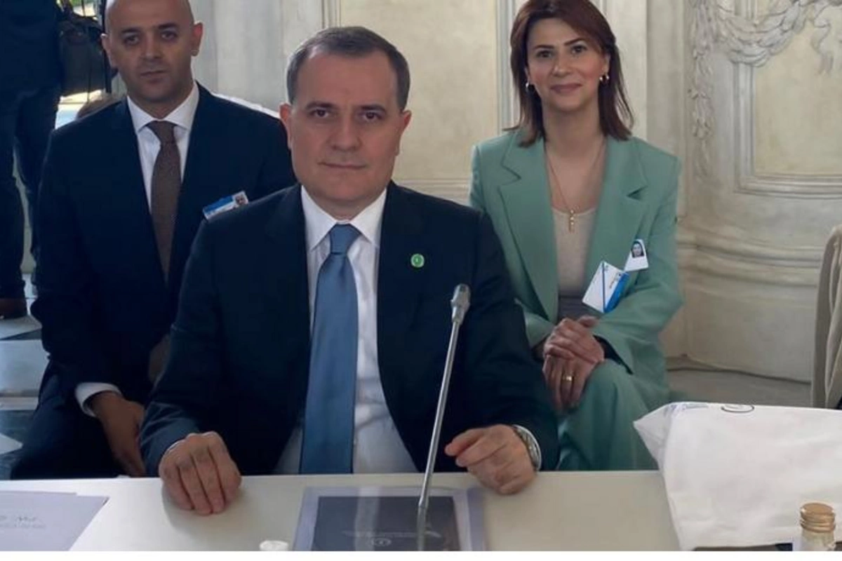 Ceyhun Bayramov sülh sazişindən danışdı