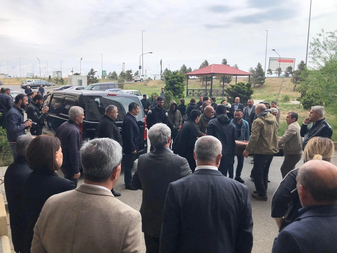 Jurnalist Qadir İbrahimli ilə vida mərasimi keçirilir — FOTOLAR