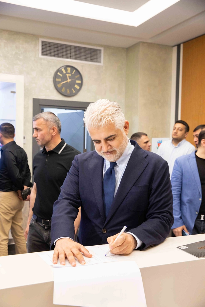 Tahir Gözəl Qurban Qurbanova məxsus idman mərkəzini ziyarət etdi — FOTOLAR