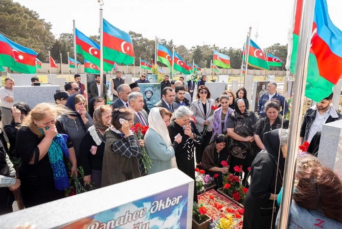 Şəhid Təbriz İbrahimovun məzarı ziyarət olundu — FOTOLAR