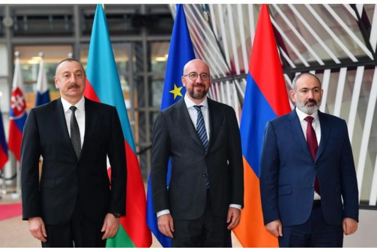 Brüsseldə İlham Əliyevin Avropa İttifaqı Şurasının Prezidenti və Ermənistanın baş naziri ilə görüşü oldu — YENİLƏNİB