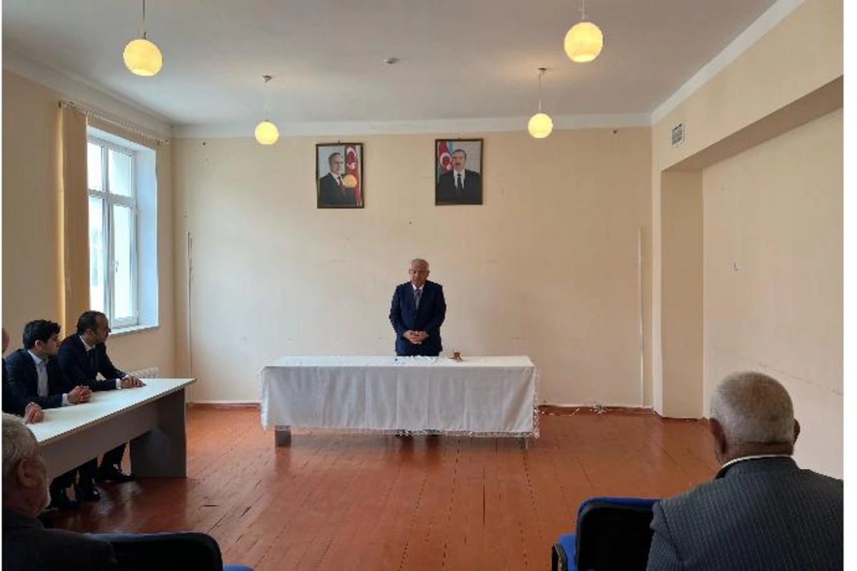 Alı Alıyev Sabirabadda səyyar-qəbul keçirdi — FOTOLAR