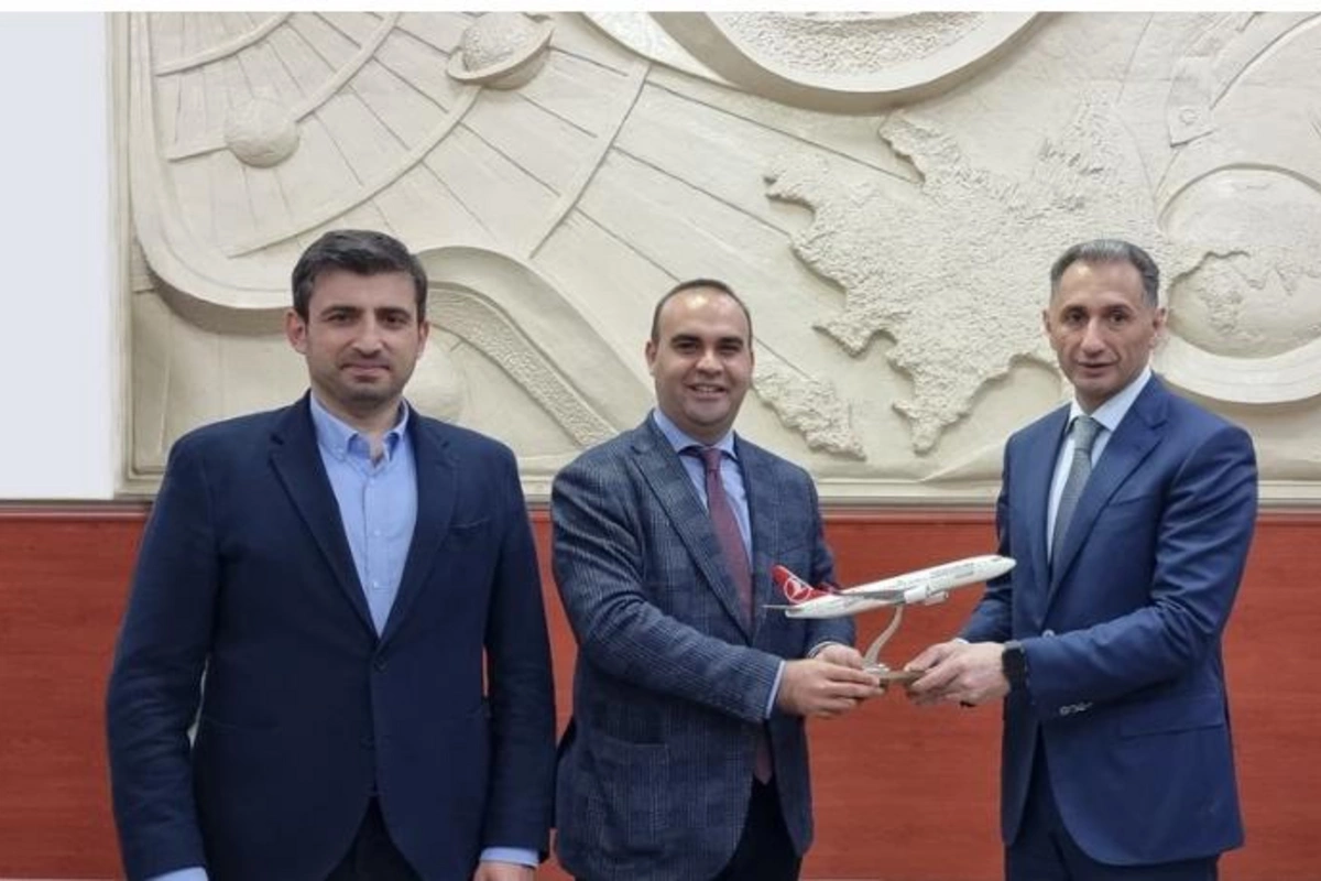 Rəşad Nəbiyev Selçuk Bayraktarla görüşdü — FOTO