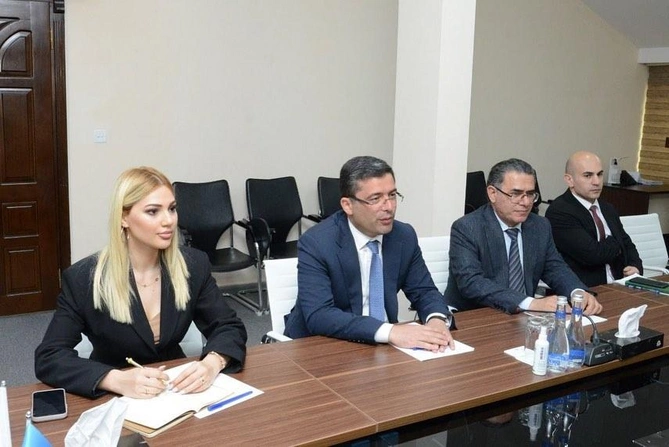 Medianın İnkişafı Agentliyində “Albayrak Media Group”unun rəhbərliyi ilə görüş keçirilib — FOTOLAR Medianın İnkişafı Agentliyində “Albayrak Media Group”unun rəhbərliyi ilə görüş keçirilib — FOTOLAR