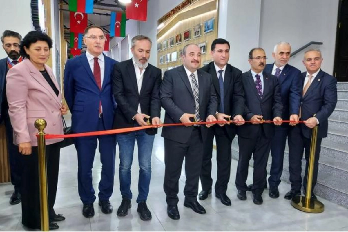 ADNSU-da Azərbaycan-Türkiyə Dostluq Mərkəzinin açılışı oldu — FOTOLAR