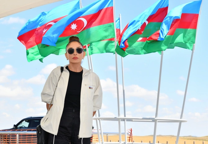 İlham Əliyev və Mehriban Əliyeva “Cəbrayıl” enerji qovşağının təməlini qoydular — YENİLƏNDİ İlham Əliyev və Mehriban Əliyeva “Cəbrayıl” enerji qovşağının təməlini qoydular — YENİLƏNDİ