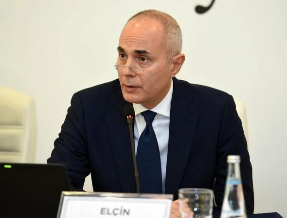 Su İdmanı Sarayının sabiq direktoru: “Desəm ki, Azad Rəhimovun qaynı olduğum üçün sıxışdırıldım...” Su İdmanı Sarayının sabiq direktoru: “Desəm ki, Azad Rəhimovun qaynı olduğum üçün sıxışdırıldım...”