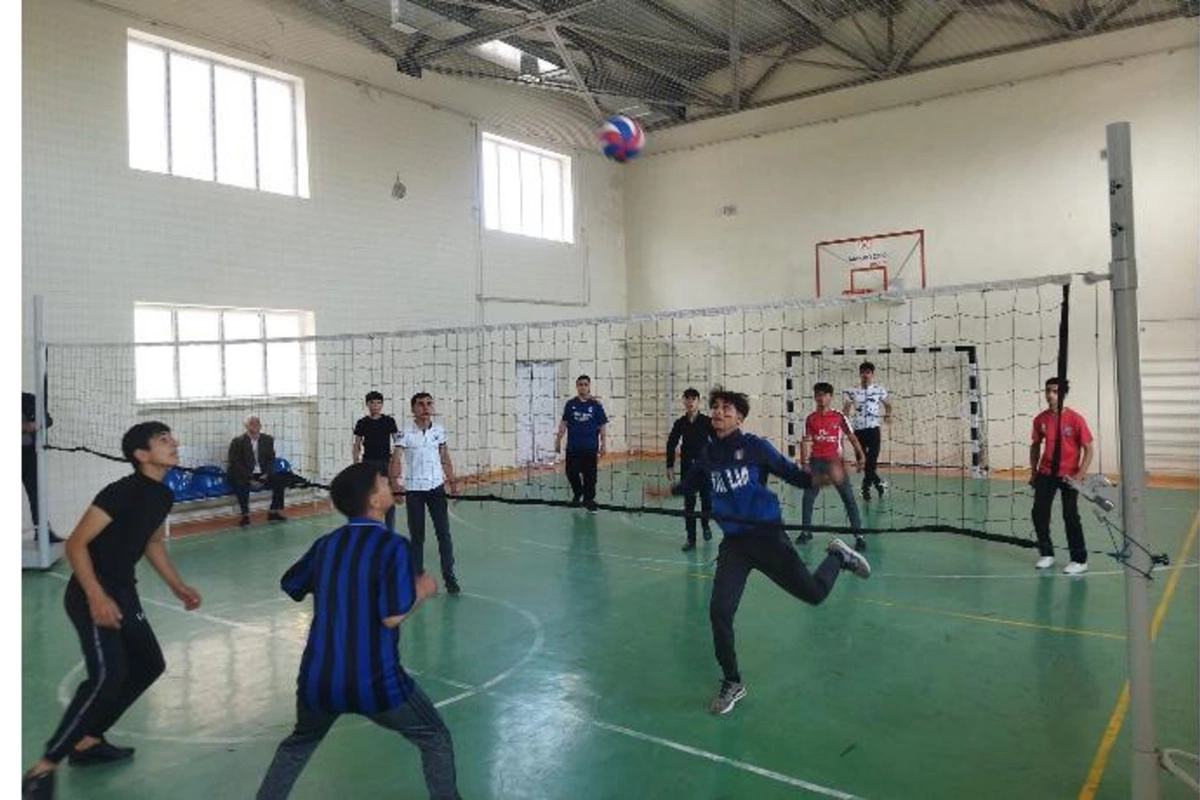 Salyanda voleybol üzrə rayon birinciliyi keçirildi — FOTOLAR