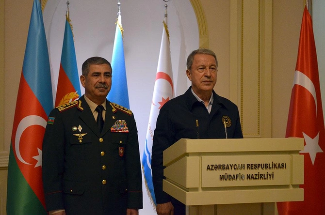 Hulusi Akar Azərbaycana gəldi — FOTOLAR Hulusi Akar Azərbaycana gəldi — FOTOLAR