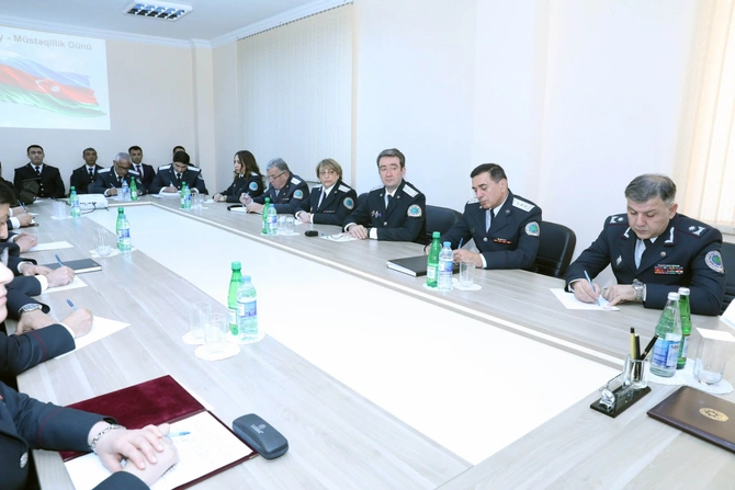 Şəki Regional Miqrasiya idarəsində 28 May Müstəqillik Günü qeyd edildi — FOTOLAR Şəki Regional Miqrasiya idarəsində 28 May Müstəqillik Günü qeyd edildi — FOTOLAR