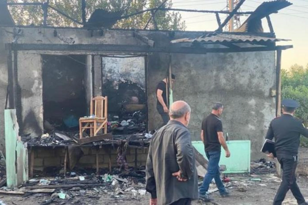 Övladına toy edən ailənin evi yandı