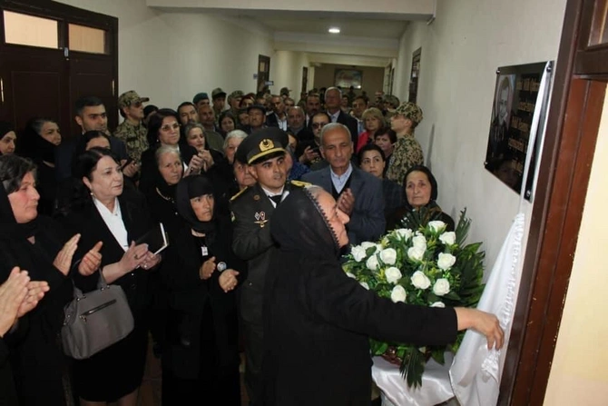 İsmayıllıda Polad Həşimovun xatirəsinə həsr olunmuş sinif otağının açılışı oldu — FOTOLAR İsmayıllıda Polad Həşimovun xatirəsinə həsr olunmuş sinif otağının açılışı oldu — FOTOLAR