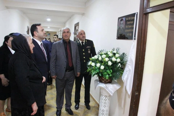İsmayıllıda Polad Həşimovun xatirəsinə həsr olunmuş sinif otağının açılışı oldu — FOTOLAR İsmayıllıda Polad Həşimovun xatirəsinə həsr olunmuş sinif otağının açılışı oldu — FOTOLAR
