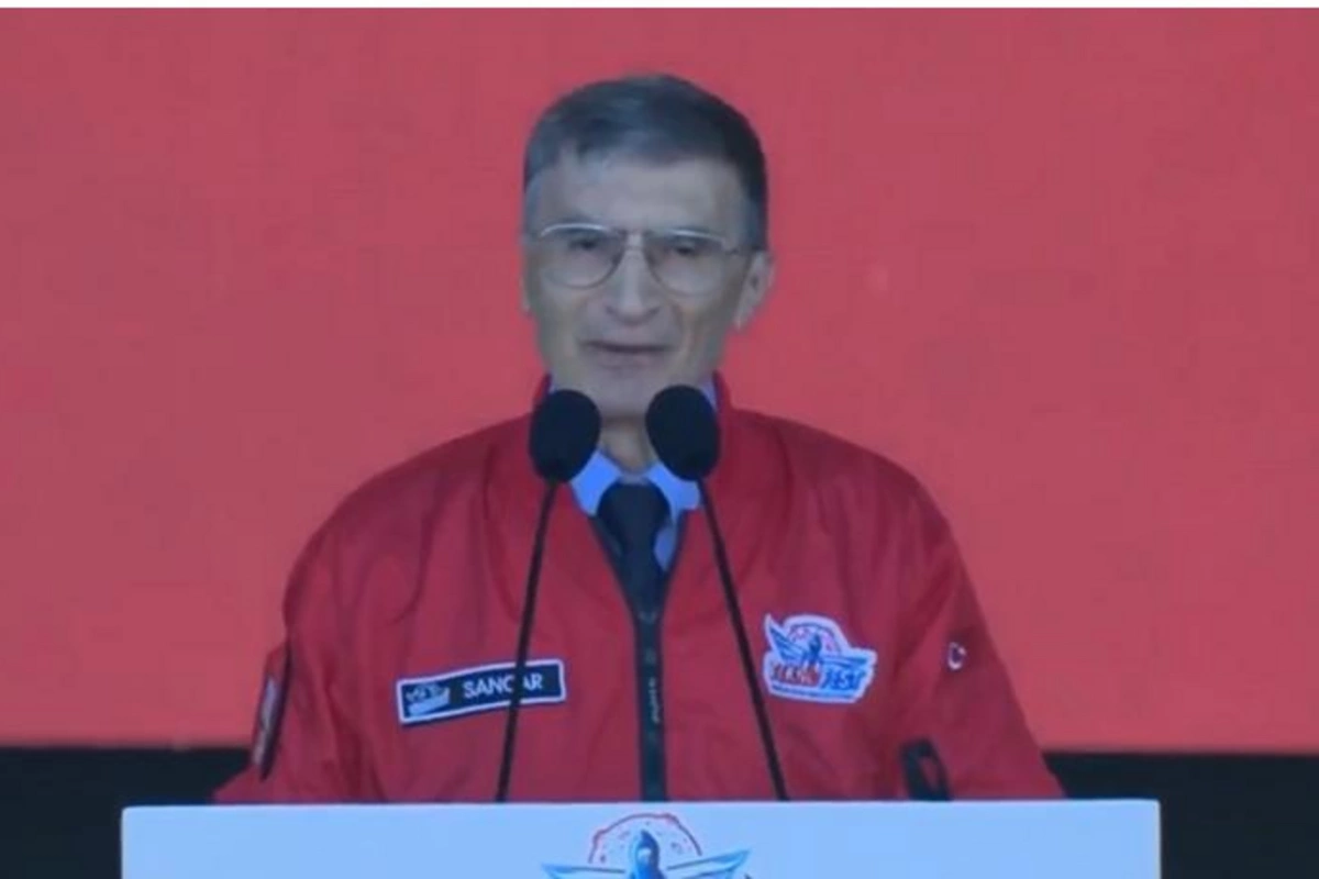 Əziz Səncər “TEKNOFEST Azərbaycan”da gənclərə çağırış etdi