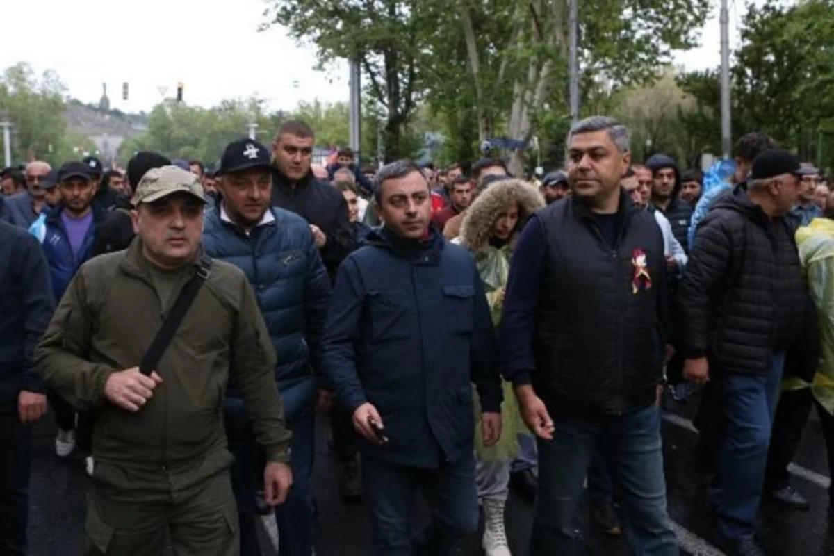 İrəvanda Paşinyanın əleyhinə aksiya keçirilir — Saxlanılanlar var