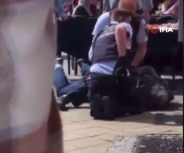 Alman polislər ruhi xəstəni döyüb öldürdülər — FOTO
