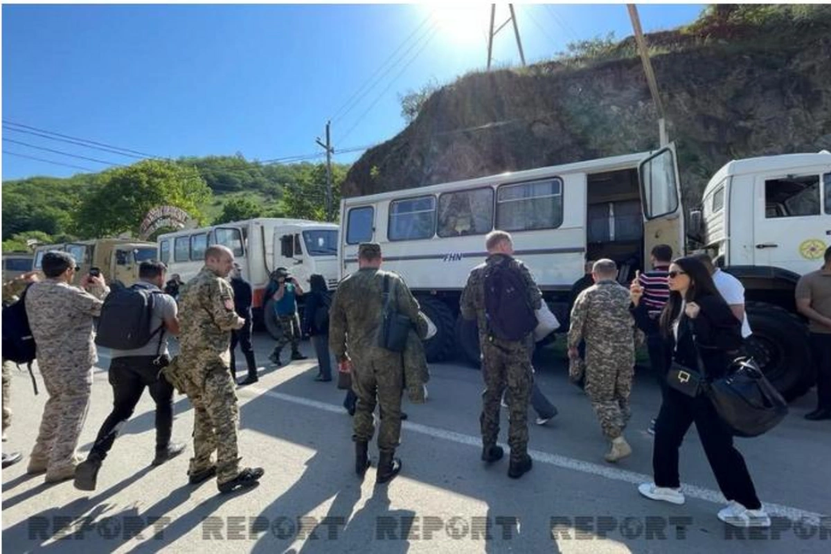 Xarici diplomatların Kəlbəcərə səfəri başladı — FOTOLAR