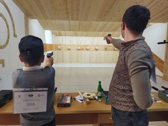 Salyanda güllə atıcılığı üzrə yarış keçirildi — FOTOLAR