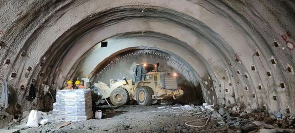Əhmədbəyli-Füzuli-Şuşa yolundakı tunellərin tikintisindən yeni görüntülər