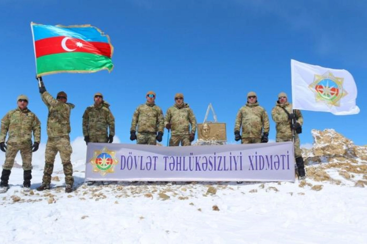 DTX əməkdaşları “Heydər zirvəsi”nə yürüş təşkil etdilər — FOTOLAR