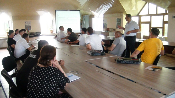 Ermənistanla sərhəd bölgələrdə fəaliyyət göstərən jurnalistlər üçün seminar keçirildi — FOTOLAR