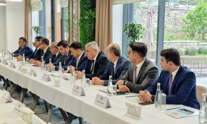 Şuşada Milli Məclisin komitələrinin birgə iclası keçirildi — FOTOLAR Şuşada Milli Məclisin komitələrinin birgə iclası keçirildi — FOTOLAR