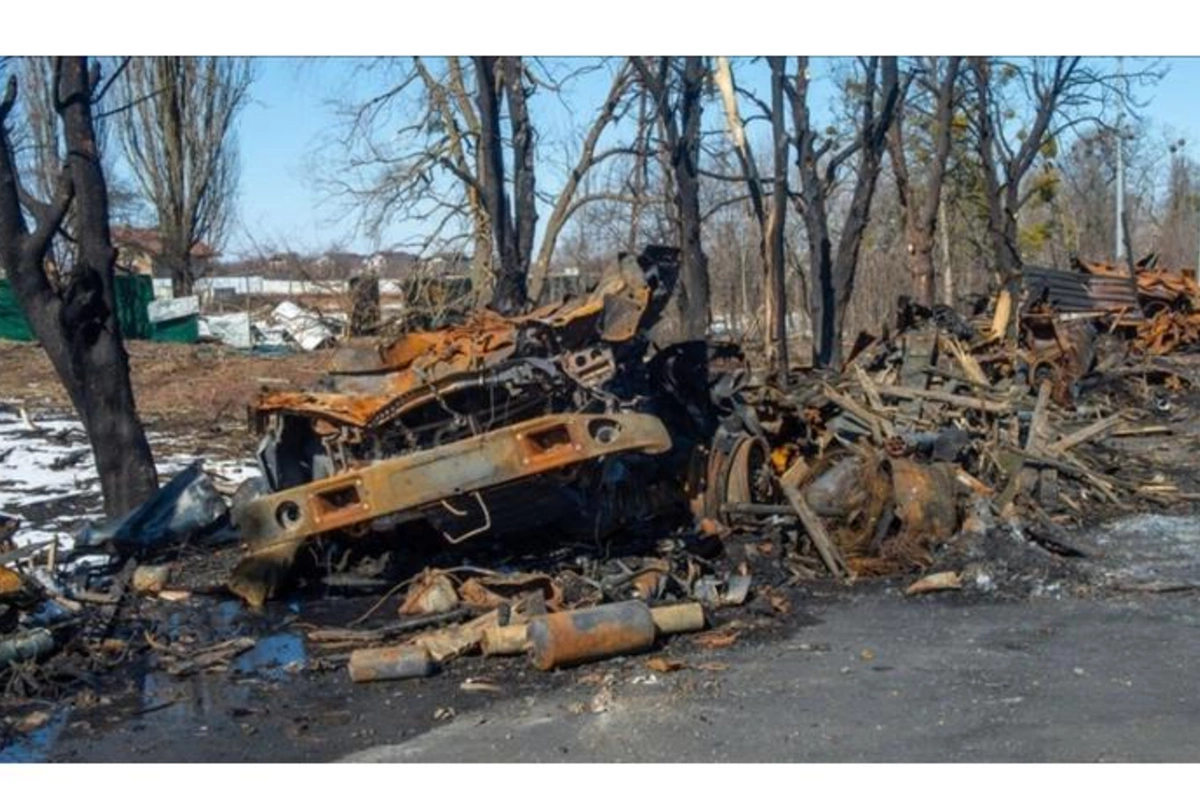 Ukrayna ordusu Rusiyaya məxsus 4 silah anbarını məhv etdi