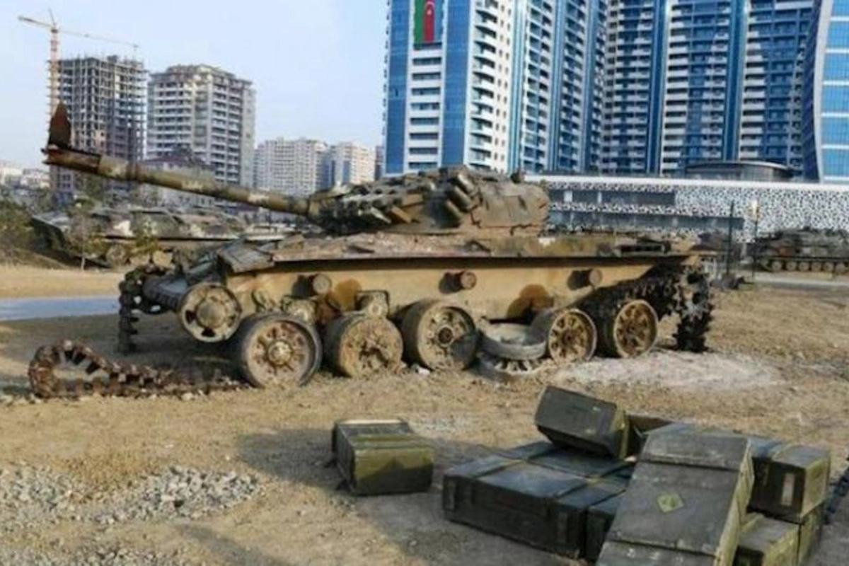 Tofiq Yaqublunun erməni tankları ilə bağlı paylaşımı müzakirələrə səbəb oldu