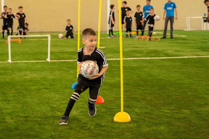 “IV Neftçili Yay Futbol Düşərgəsi” layihəsi başladı — FOTOLAR “IV Neftçili Yay Futbol Düşərgəsi” layihəsi başladı — FOTOLAR