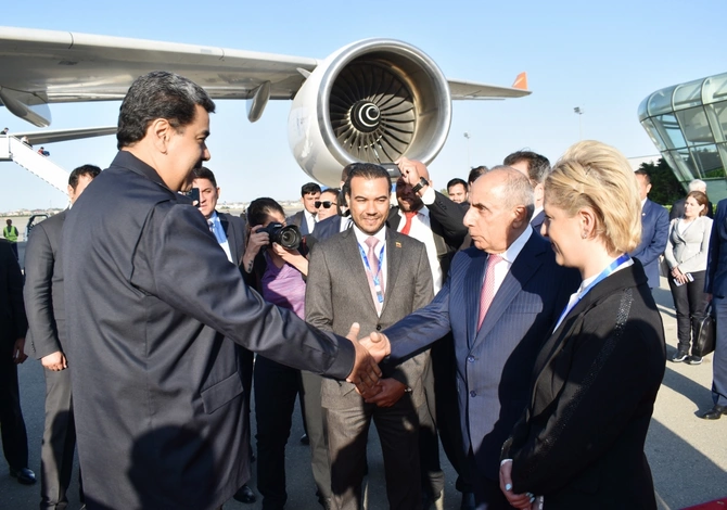 Maduro Azərbaycana gəldi — FOTOLAR