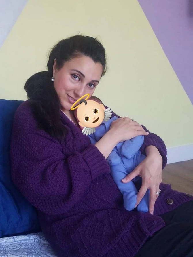Flora Kərimova nənə oldu — FOTO Flora Kərimova nənə oldu — FOTO