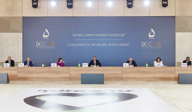 Prezident IX Qlobal Bakı Forumunda çıxış etdi — YENİLƏNİB (VİDEO) Prezident IX Qlobal Bakı Forumunda çıxış etdi — YENİLƏNİB (VİDEO)