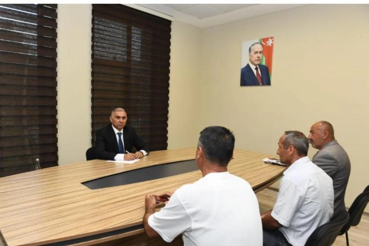 Vüqar Əhmədov Qax və Şəki rayonlarından olan vətəndaşları qəbul etdi — FOTO
