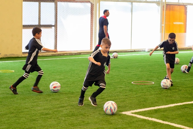 “IV Neftçili Yay Futbol Düşərgəsi” layihəsi başladı — FOTOLAR “IV Neftçili Yay Futbol Düşərgəsi” layihəsi başladı — FOTOLAR