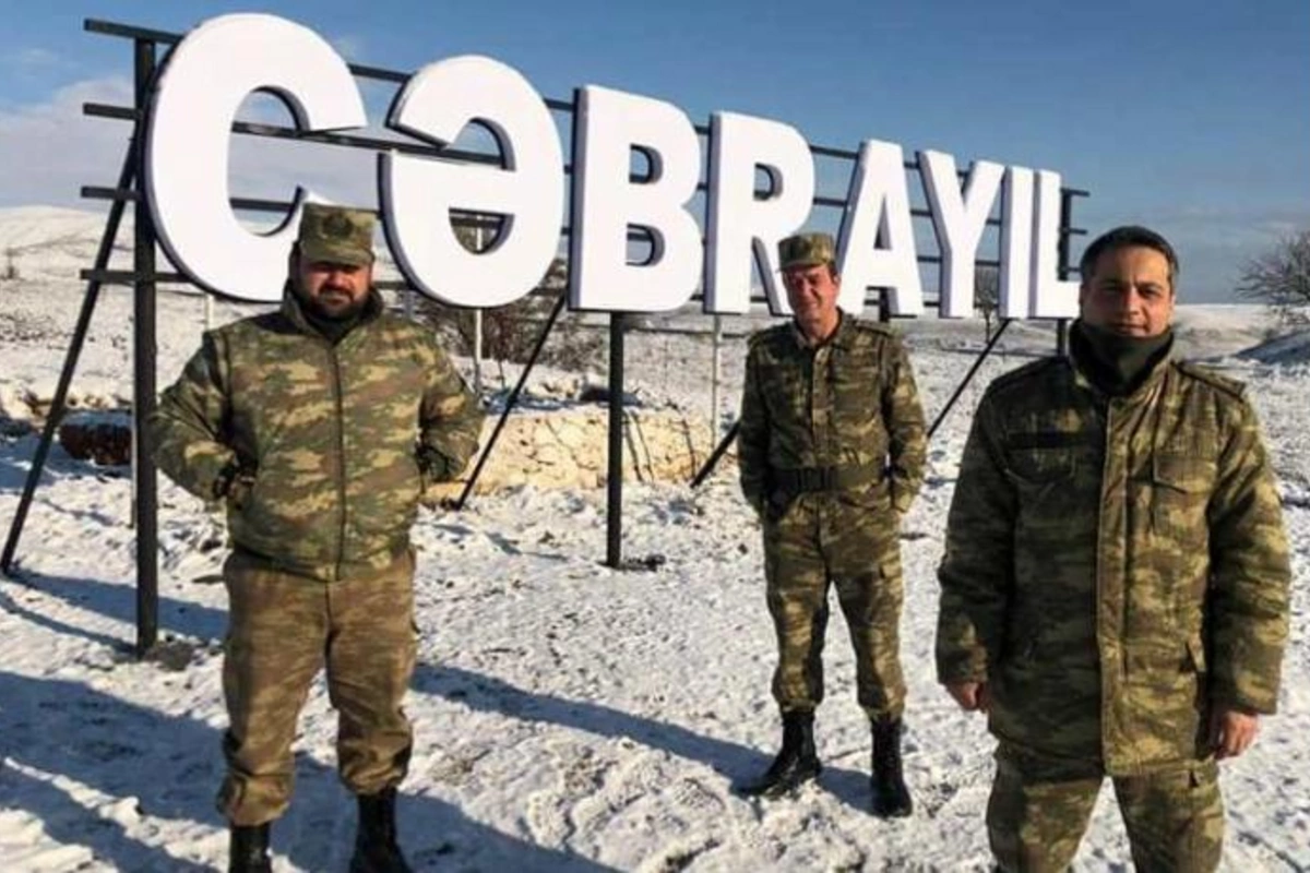 “Tanımadım, dedi ki, müharibədə məni ölümdən sən qurtarmısan” — Həkim Elşən Rzayevlə MÜSAHİBƏ
