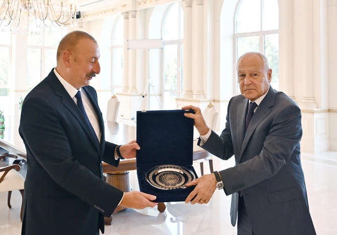 Prezident Ərəb Liqasının Baş katibini qəbul etdi — YENİLƏNİB