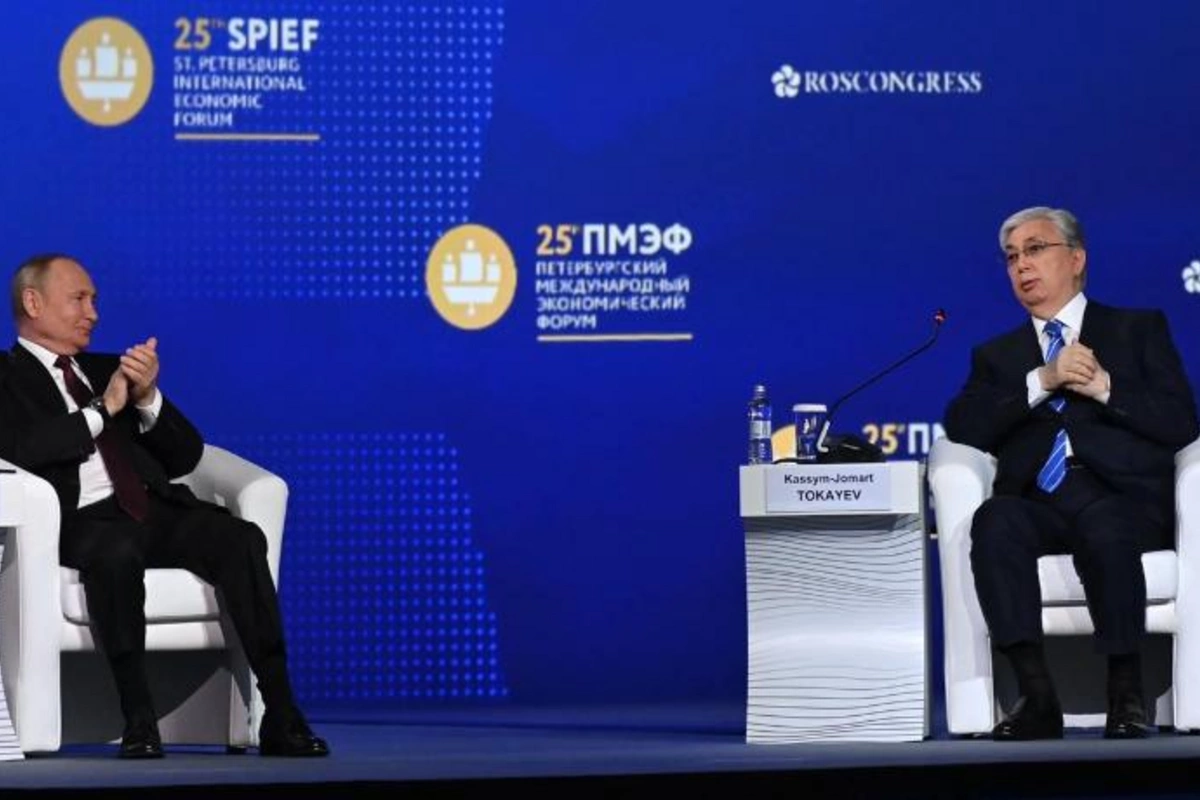 Putinin üzünə dediyi sözlərə görə Tokayevi hədələdilər