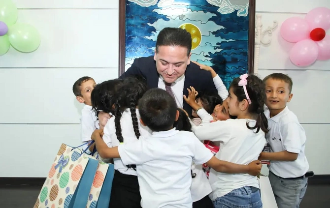 “Yerdə ulduzlar” 1 iyunda “Xəzər Media Mərkəzi”ndə qonaq oldular — FOTOLAR “Yerdə ulduzlar” 1 iyunda “Xəzər Media Mərkəzi”ndə qonaq oldular — FOTOLAR