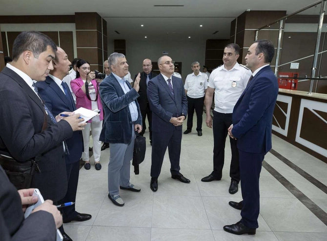 Özbəkistan gömrükçülərinə Bakı Baş Gömrük İdarəsinin fəaliyyəti barədə məlumat verildi — FOTOLAR