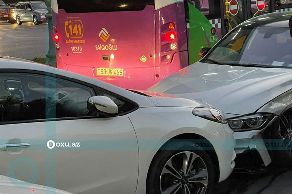 Bakıda zəncirvari qəza: Xəsarət alan var — FOTO