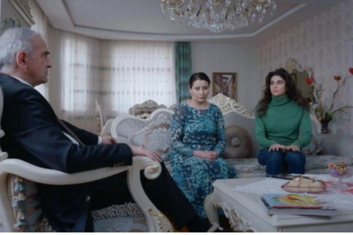 1000-ci bölümü bu gün yayımlanacaq “Ata ocağı” serialı yeni mövsümdə də davam edəcək — FOTOLAR