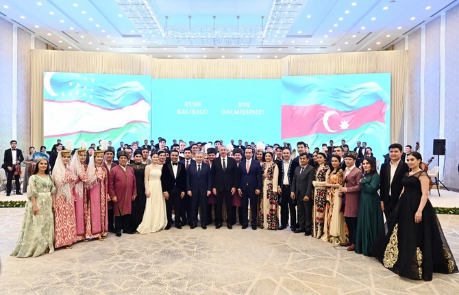 Şavkat Mirziyoyev tərəfindən İlham Əliyevin şərəfinə qəbul təşkil edildi — FOTOLAR (YENİLƏNDİ)