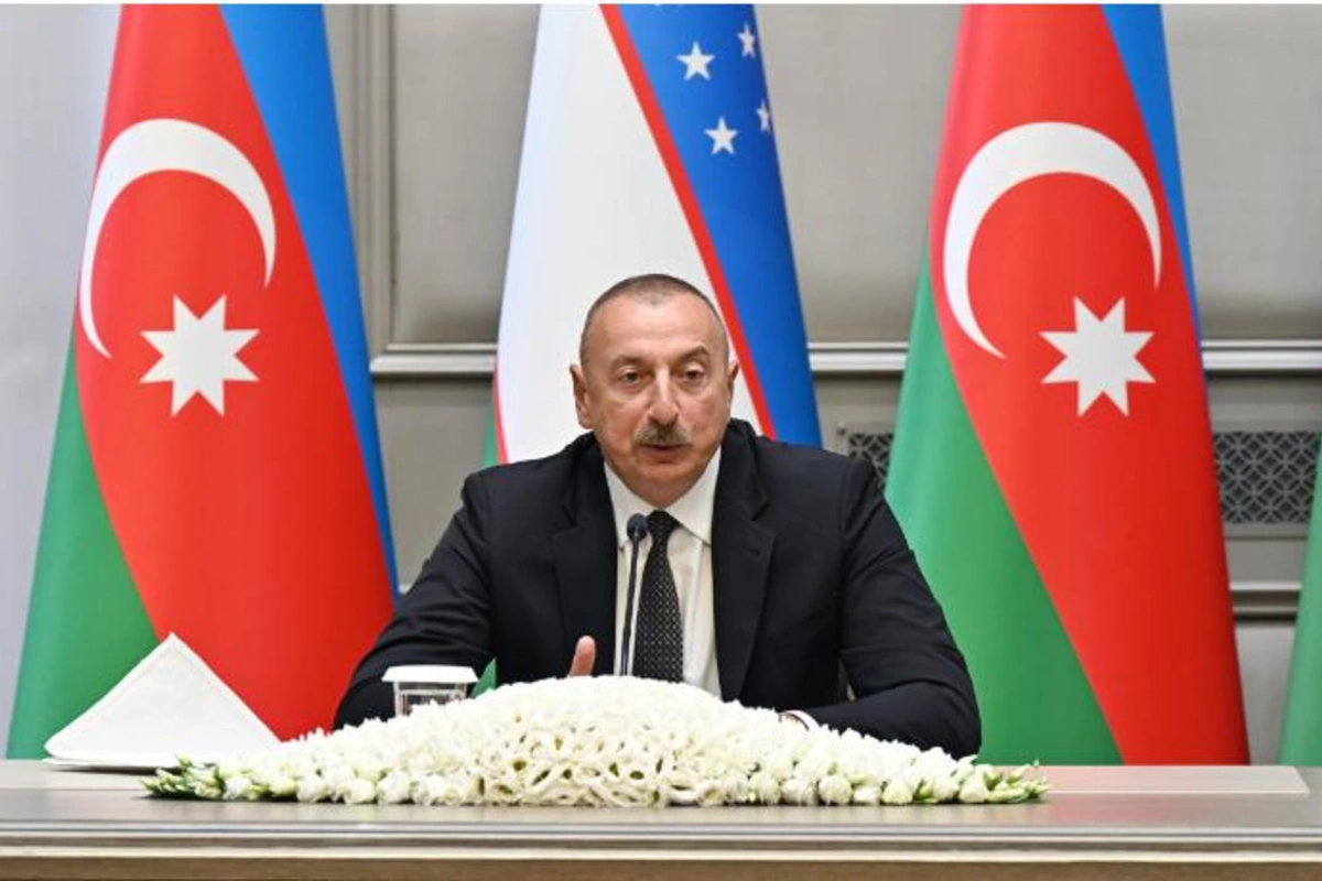 İlham Əliyev: Özbək və Azərbaycan xalqları bir yumruq kimi birlikdə olacağıq