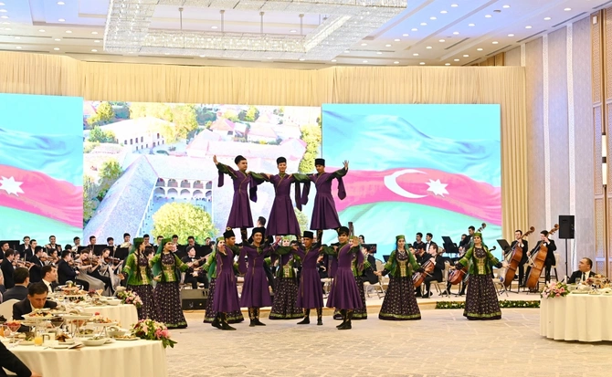 Şavkat Mirziyoyev tərəfindən İlham Əliyevin şərəfinə qəbul təşkil edildi — FOTOLAR (YENİLƏNDİ)