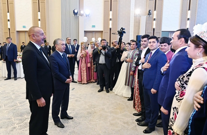 Şavkat Mirziyoyev tərəfindən İlham Əliyevin şərəfinə qəbul təşkil edildi — FOTOLAR (YENİLƏNDİ)