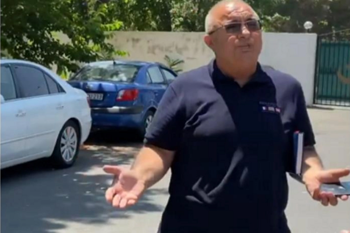 Sabiq MTN-çi jurnalistləri təhqir etdi: “İtsiz, dalıma düşmüsüz?” (VİDEO)